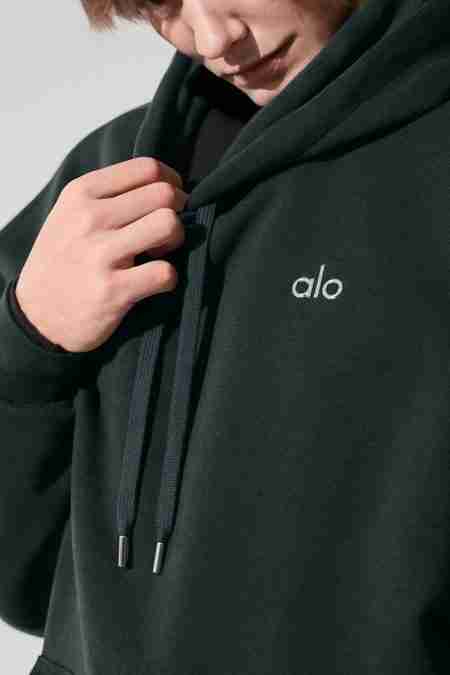 Accolade-Hoodie-Charcoal-Green-zoom-in