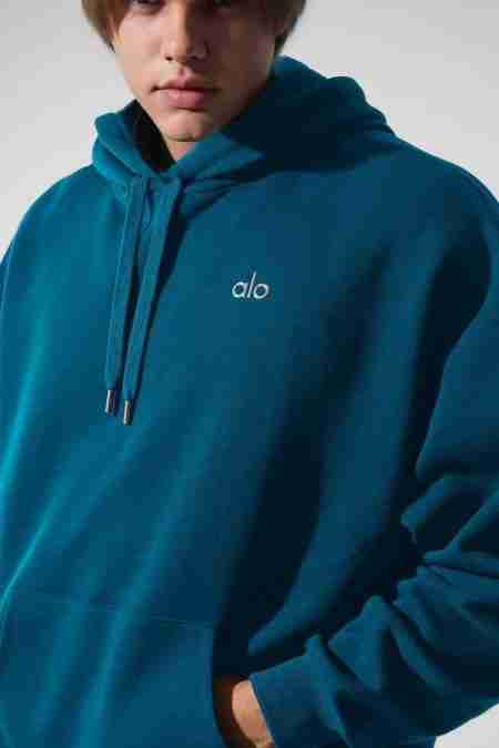 Accolade Hoodie Blue Zoom in