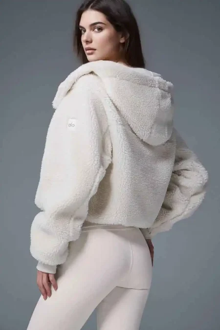alo foxy sherpa jacket logo