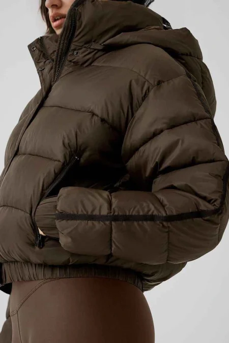 alo yoga puffer jacket side